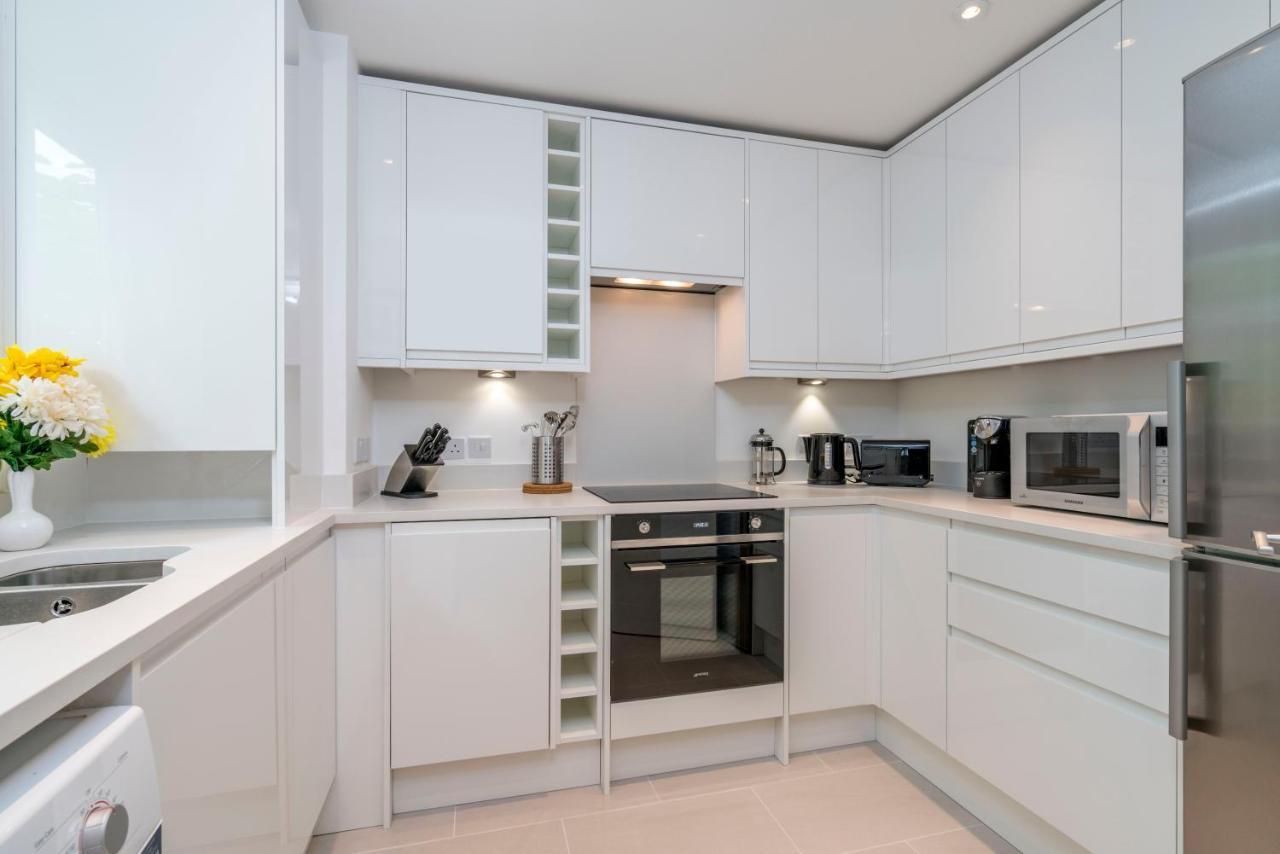 Splendid Apartment Near Vauxhall Tube London Exterior photo